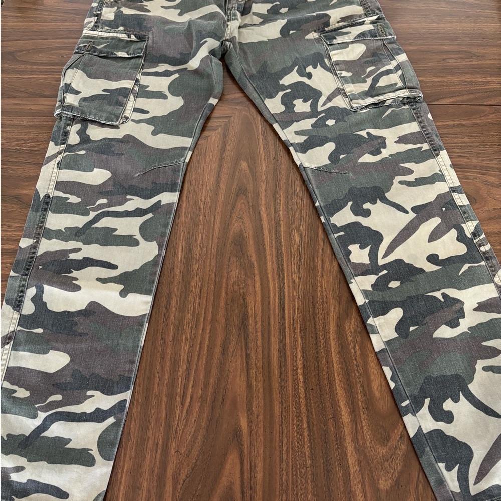 Vintage 90’s one of a kind Chelsea Thrift Camouflage Cargo Pants—NWOT